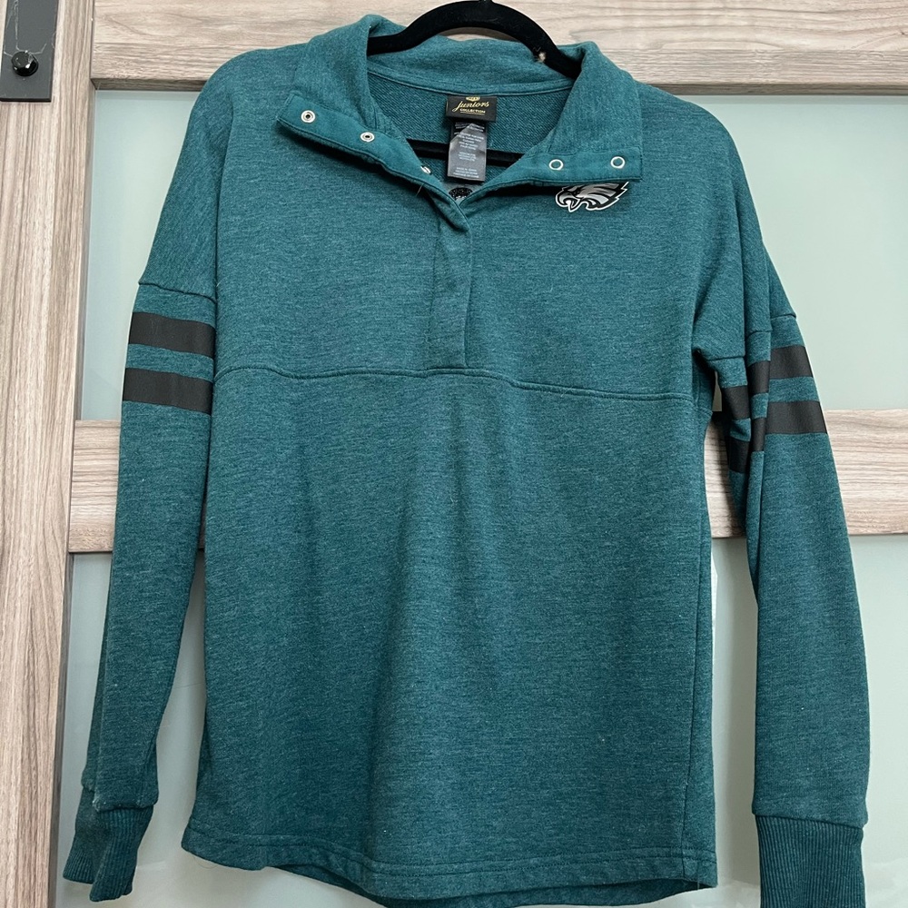Philadelphia Eagles quarter button pullover.